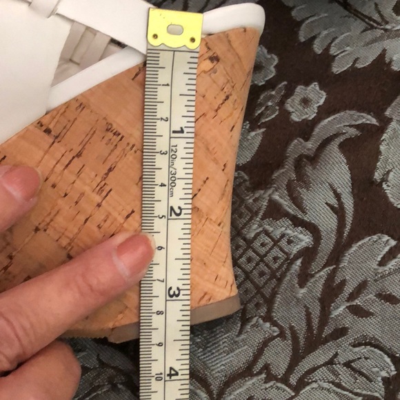 Guess white cork heal sandels size 10 - Picture 6 of 9